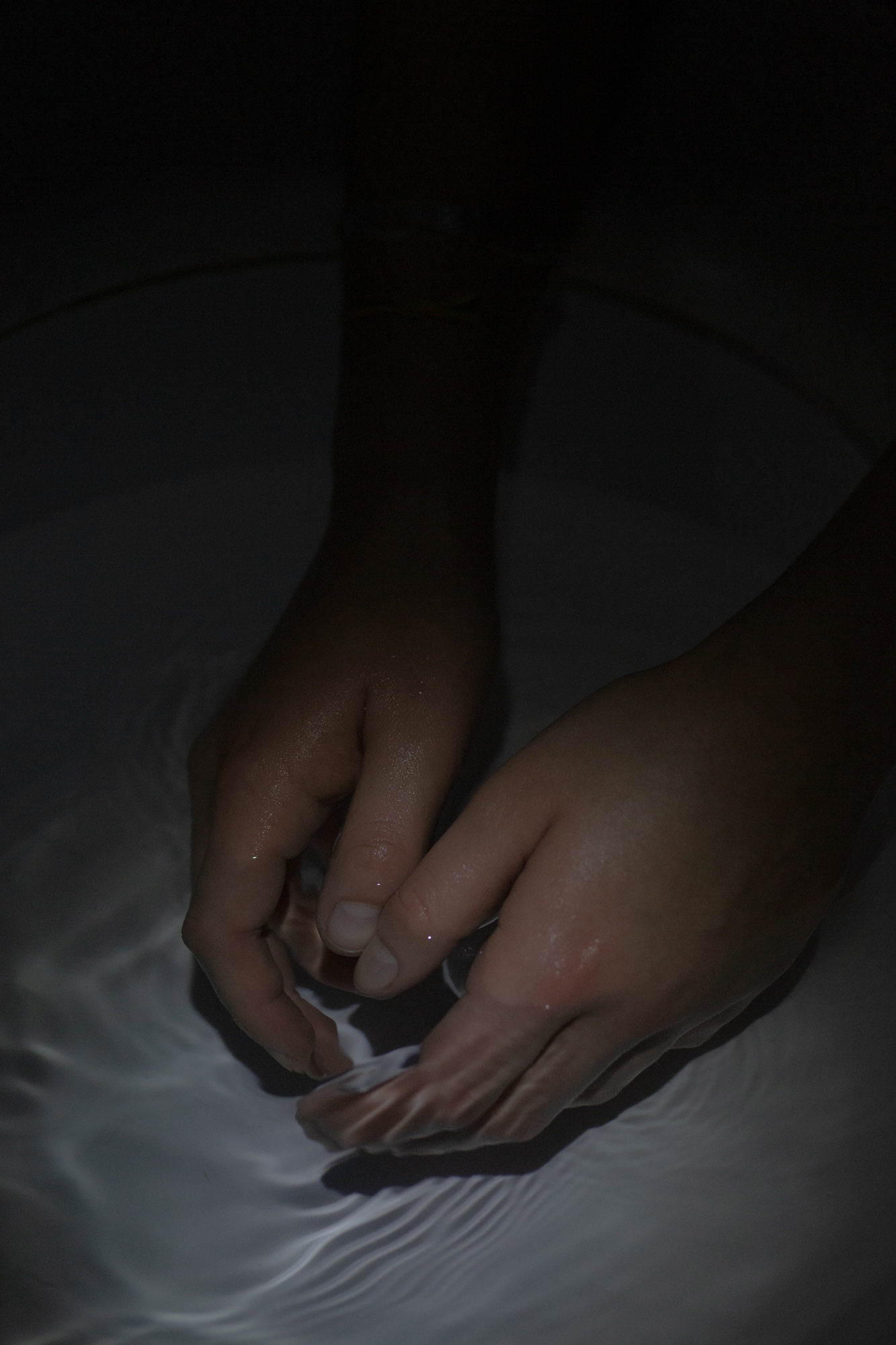 Elisa washes her hands. Lonigo, Italy, January 21, 2020.